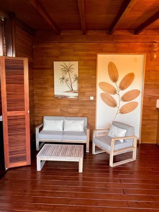 Bungalow Avec Jacuzzi Privatif Villa Sainte-Rose Exterior foto
